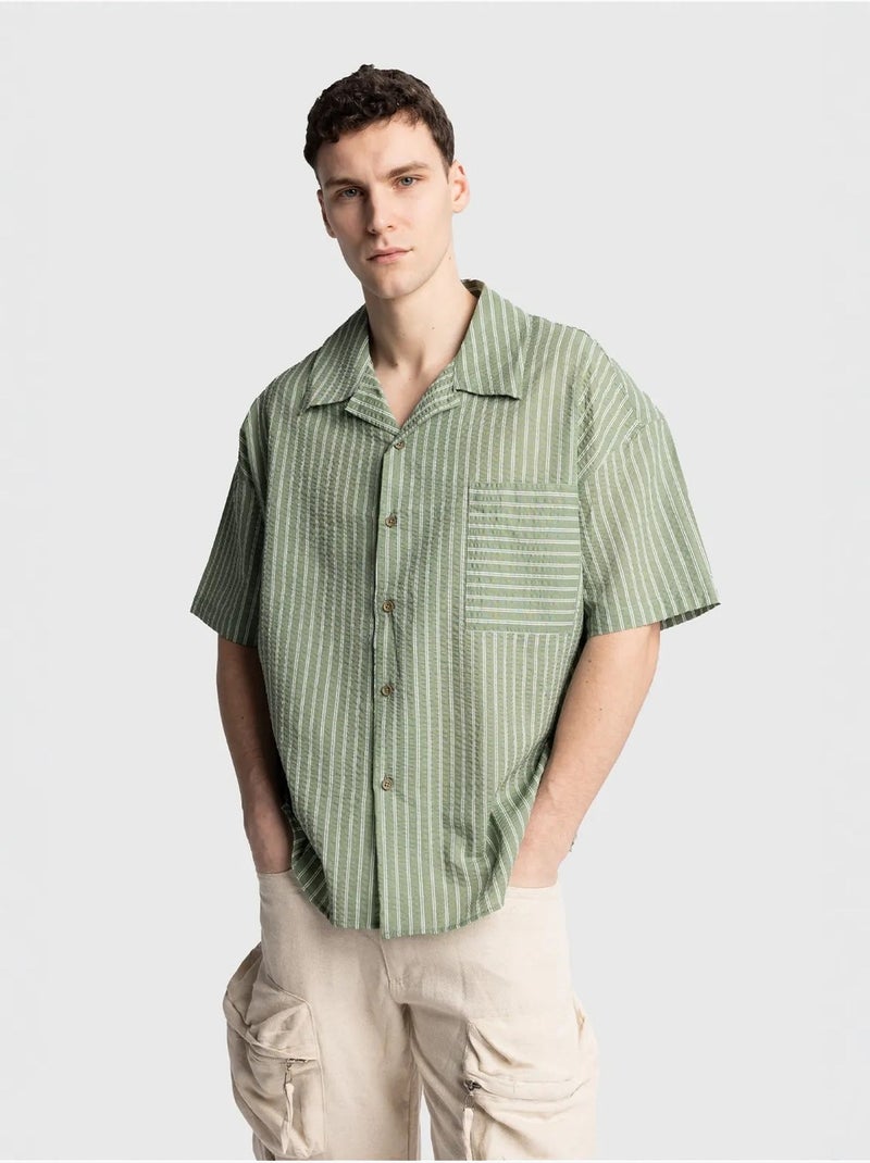 Chemise à manches courtes rayée texturée avec poche giesto Vert - Kiabi