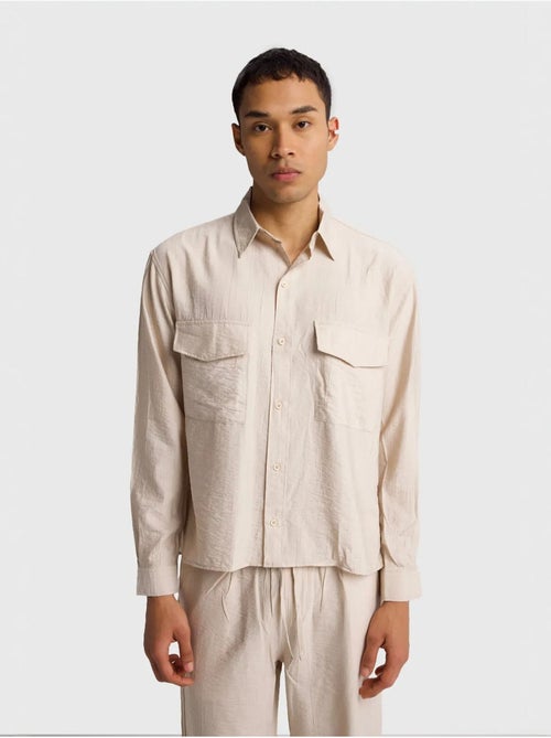 Chemise à manches longues boutonnée en gabardine avec poche giesto - Kiabi