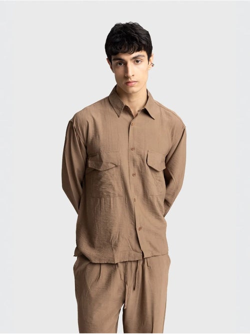 Chemise à manches longues boutonnée en gabardine avec poche giesto - Kiabi