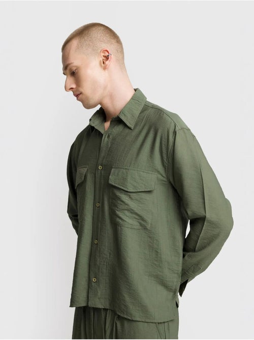 Chemise à manches longues boutonnée en gabardine avec poche giesto - Kiabi