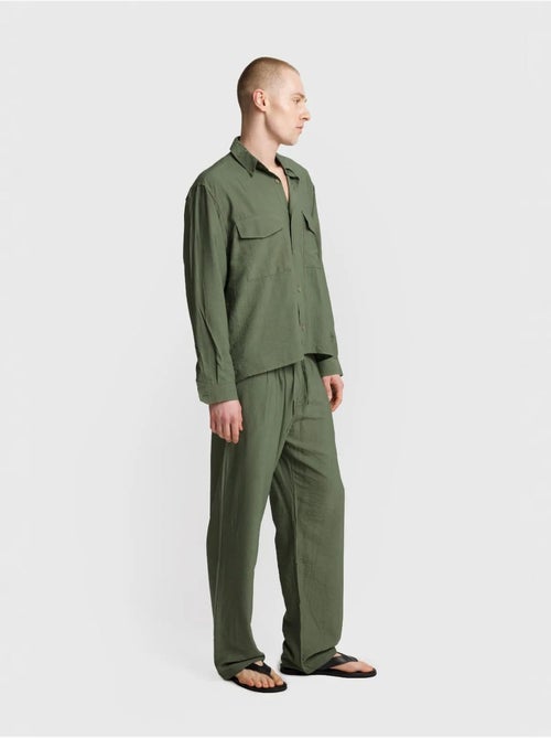 Chemise à manches longues boutonnée en gabardine avec poche giesto - Kiabi