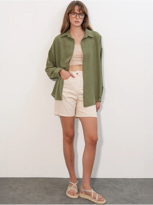 Chemise à manches longues brodée avec fermeture à boutons bdart - Kiabi Chemise à manches longues brodée avec fermeture à boutons bdart - Kiabi