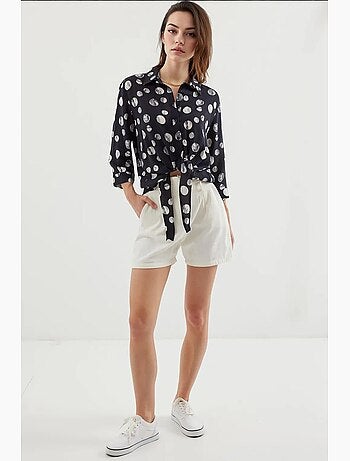 Chemise à motifs nouée devant bdart