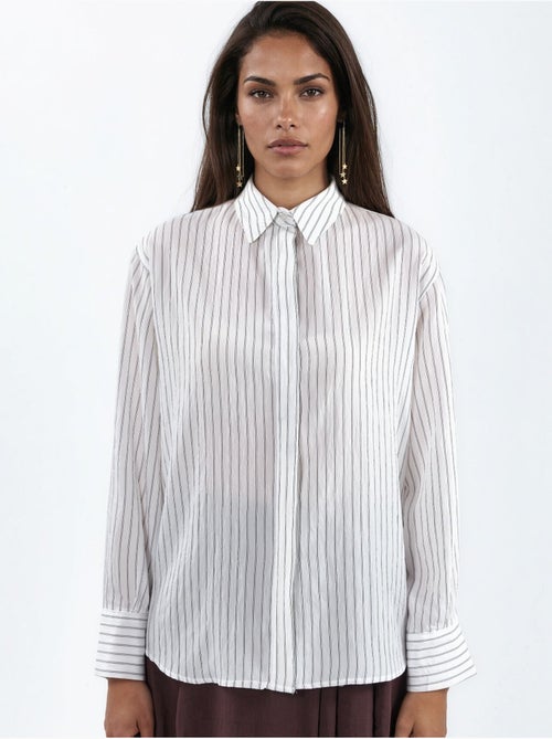Chemise à rayures décontractée boutonnée busem - Kiabi Chemise à rayures décontractée boutonnée busem - Kiabi