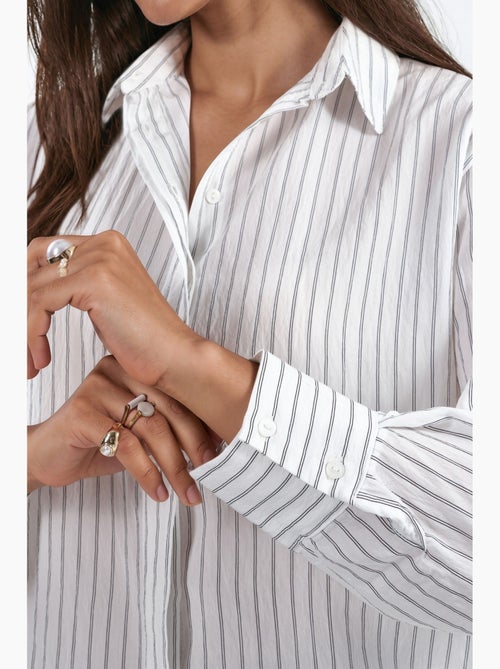 Chemise à rayures décontractée boutonnée busem - Kiabi Chemise à rayures décontractée boutonnée busem - Kiabi