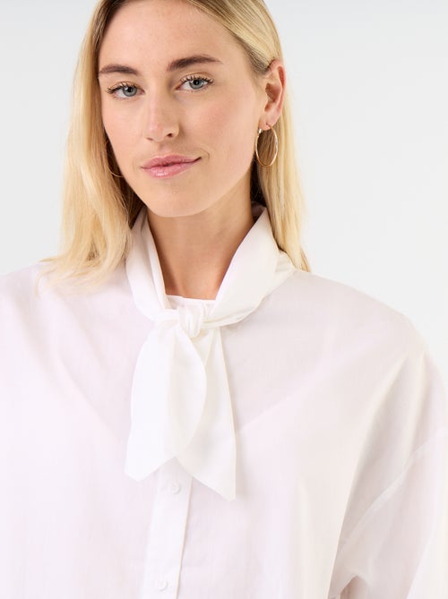 Chemise ample à manches longues et col lavallière - Kiabi