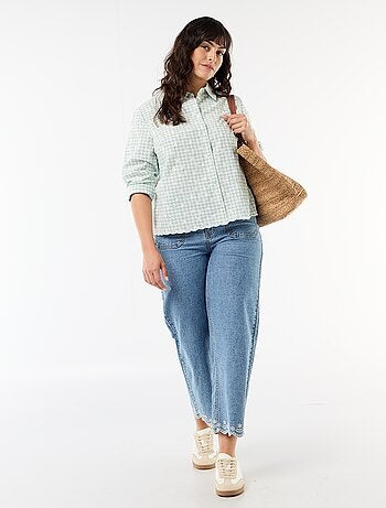 Chemise avec broderie anglaise et détails ondulés