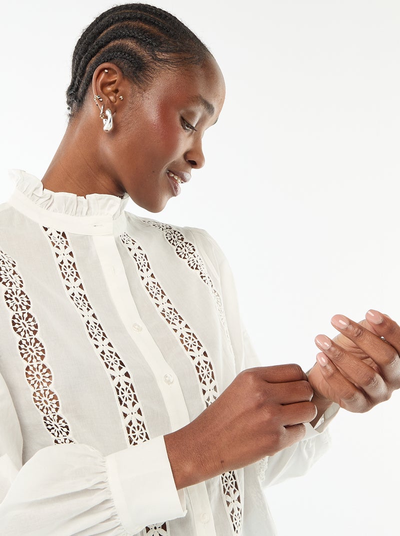 Chemise avec broderies anglaises et volants au col Blanc - Kiabi