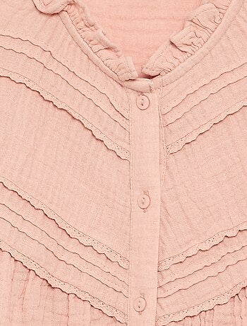 Chemise avec col volanté et broderies