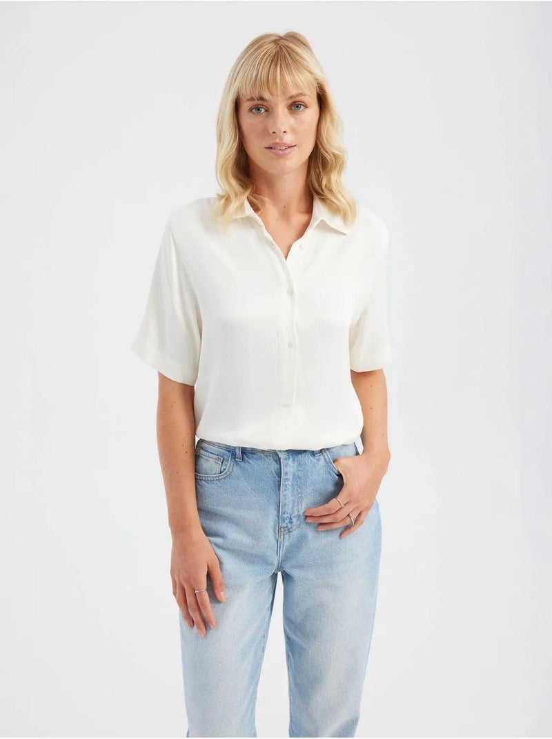 Chemise basique unie à manches courtes Blanc - Kiabi