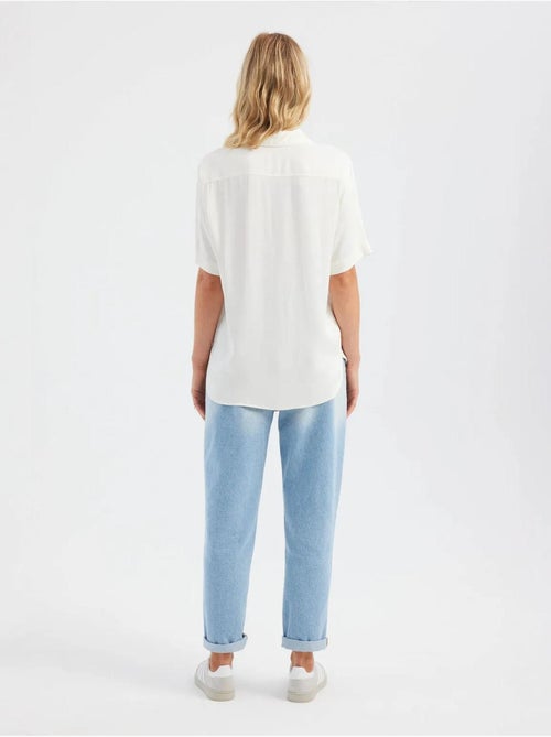 Chemise basique unie à manches courtes - Kiabi Chemise basique unie à manches courtes - Kiabi