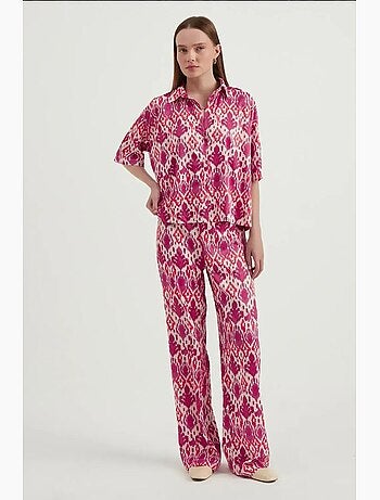 Chemise bohème décontractée à manches courtes en satin hiccup