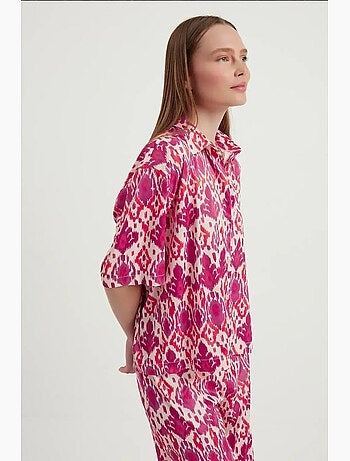 Chemise bohème décontractée à manches courtes en satin hiccup