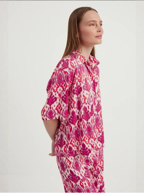 Chemise bohème décontractée à manches courtes en satin - Kiabi Chemise bohème décontractée à manches courtes en satin - Kiabi
