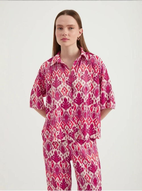 Chemise bohème décontractée à manches courtes en satin - Kiabi Chemise bohème décontractée à manches courtes en satin - Kiabi