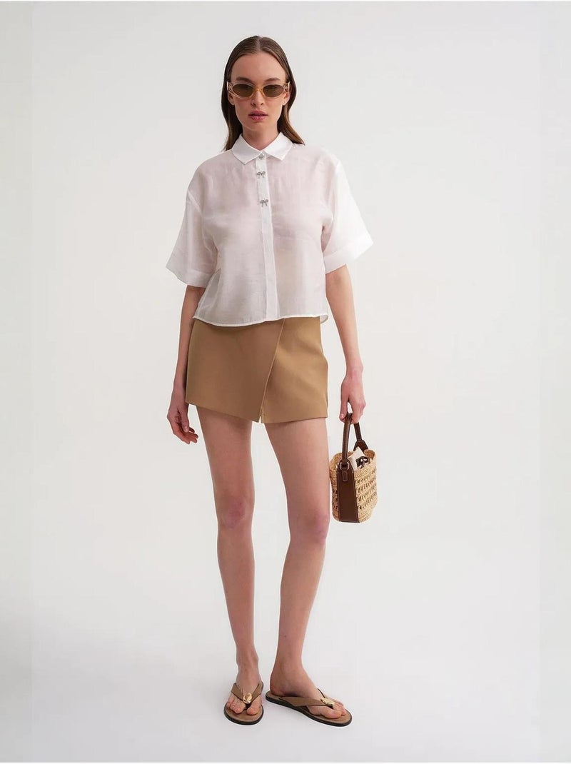 Chemise boutonnée à manches courtes avec accessoire en pierre mixray Ivoire - Kiabi