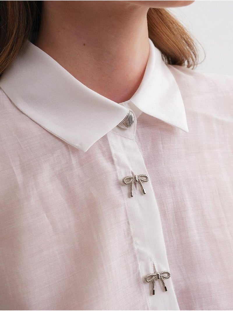 Chemise boutonnée à manches courtes avec accessoire en pierre mixray Ivoire - Kiabi