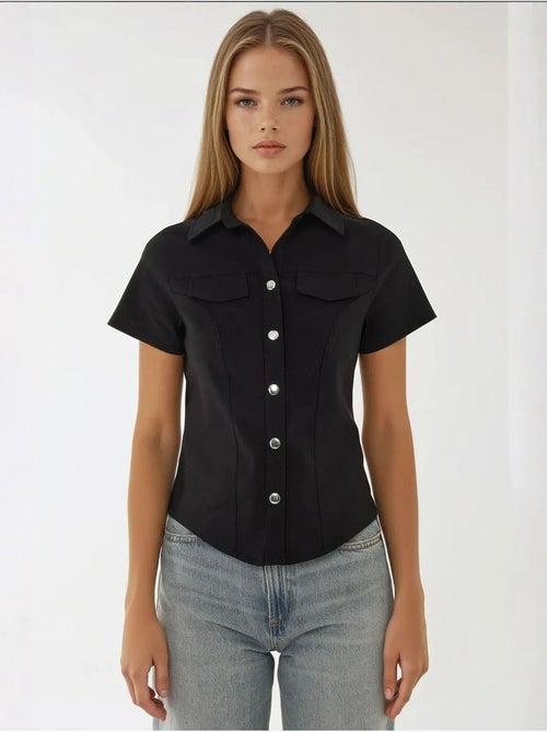 Chemise boutonnée à manches courtes coupe classique - Kiabi Chemise boutonnée à manches courtes coupe classique - Kiabi