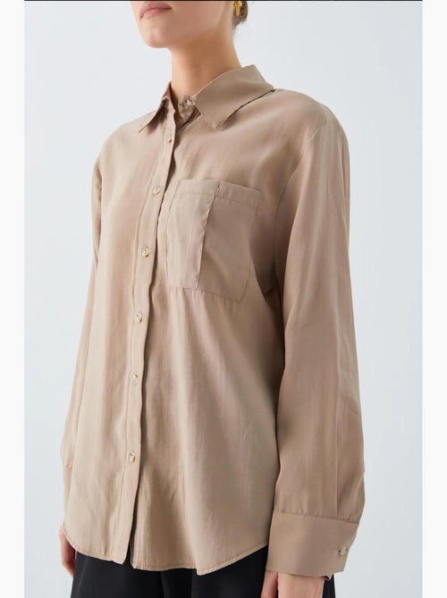 Chemise boutonnée coupe décontractée avec poche mixray - Kiabi Chemise boutonnée coupe décontractée avec poche mixray - Kiabi