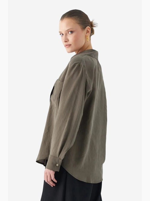 Chemise boutonnée coupe décontractée avec poche mixray - Kiabi Chemise boutonnée coupe décontractée avec poche mixray - Kiabi