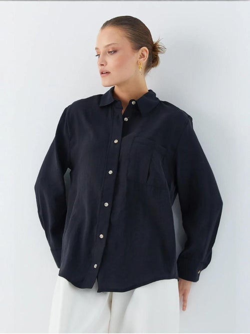 Chemise boutonnée coupe décontractée avec poche mixray - Kiabi Chemise boutonnée coupe décontractée avec poche mixray - Kiabi