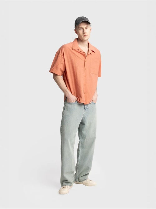 Chemise boutonnée en coton texturé avec poche giesto - Kiabi