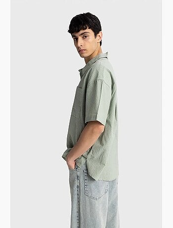 Chemise boutonnée en coton texturé avec poche giesto