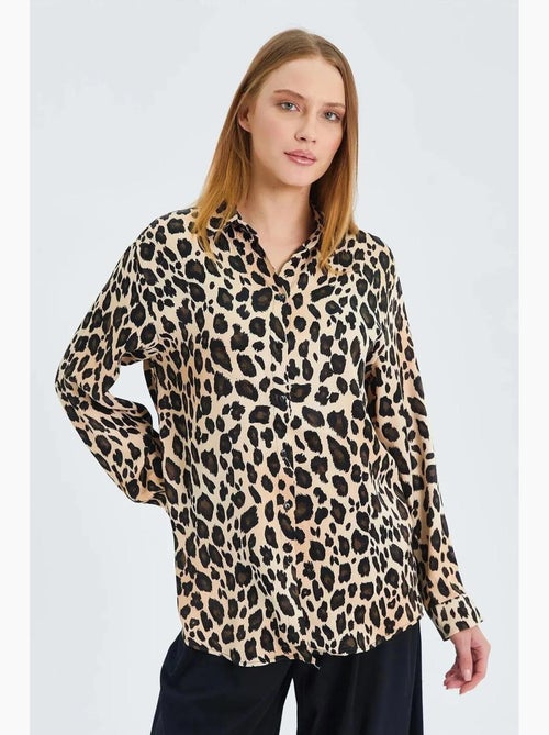 Chemise boutonnée en satin imprimé léopard mixray - Kiabi Chemise boutonnée en satin imprimé léopard mixray - Kiabi