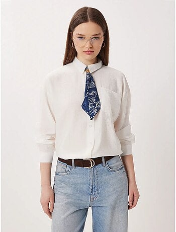 Chemise boutonnée oversize texturée avec détail cravate istanbul