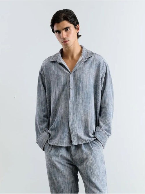 Chemise boutonnée oversize texturée giesto - Kiabi Chemise boutonnée oversize texturée giesto - Kiabi