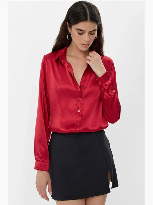 Chemise classique en satin hiccup - Kiabi Chemise classique en satin hiccup - Kiabi