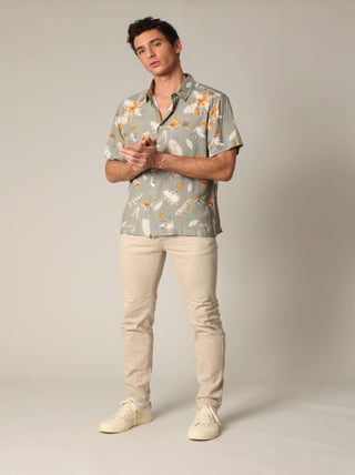 Chemise classique en viscose avec imprimé tropical coloré 'Deeluxe'