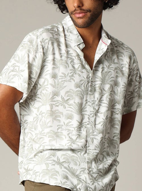 Chemise classique en viscose avec imprimé tropical 'Deeluxe' - Kiabi Chemise classique en viscose avec imprimé tropical 'Deeluxe' - Kiabi