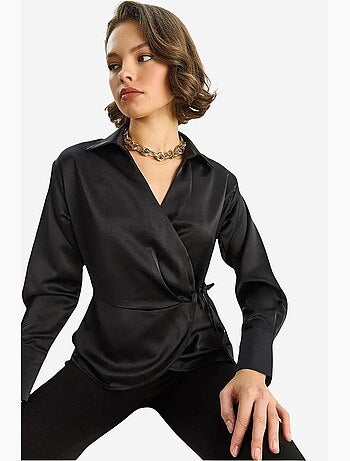 Chemise coupe slim en satin à col v et fermeture éclair lucci