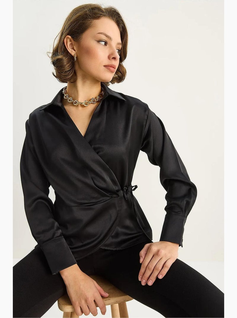 Chemise coupe slim en satin à col v et fermeture éclair lucci Noir - Kiabi
