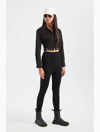 Chemise courte à col montant et poches avec ceinture hiccup