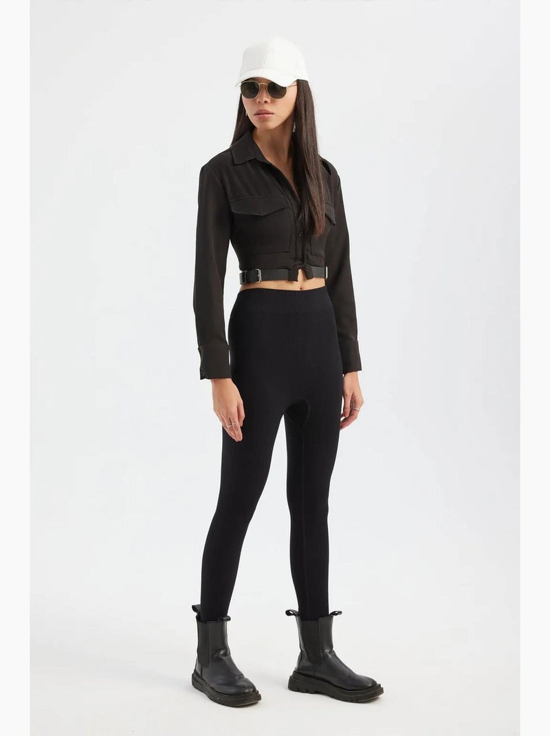 Chemise courte à col montant et poches avec ceinture hiccup Noir - Kiabi