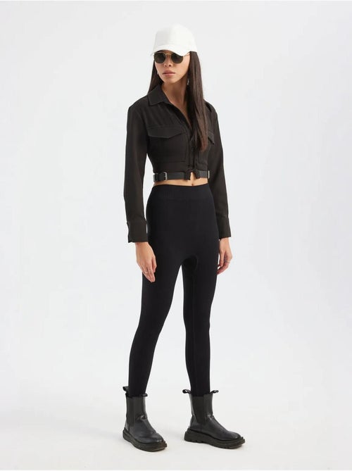 Chemise courte à col montant et poches avec ceinture - Kiabi