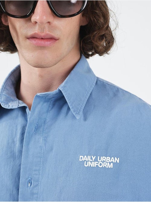 Chemise courte à manches longues giesto brodée avec imprimé texte - Kiabi Chemise courte à manches longues giesto brodée avec imprimé texte - Kiabi