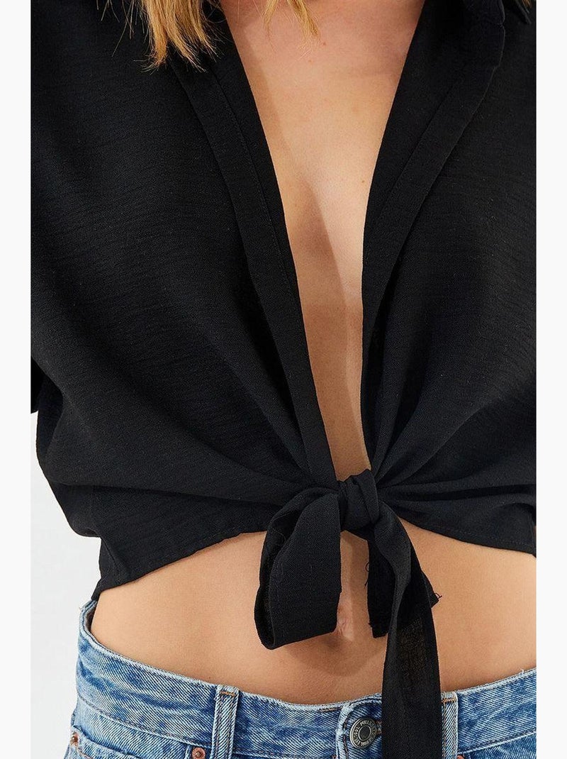 Chemise courte ajustée à col en v et fermeture à nouer mixray Noir - Kiabi