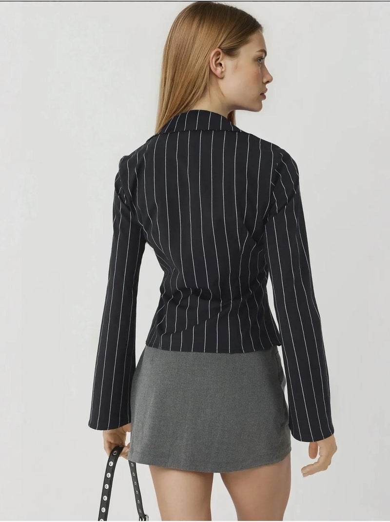 Chemise courte ajustée à rayures Noir - Kiabi