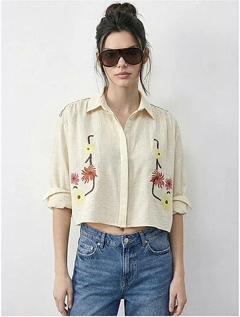 Chemise courte brodée avec fermeture boutonnée lucci