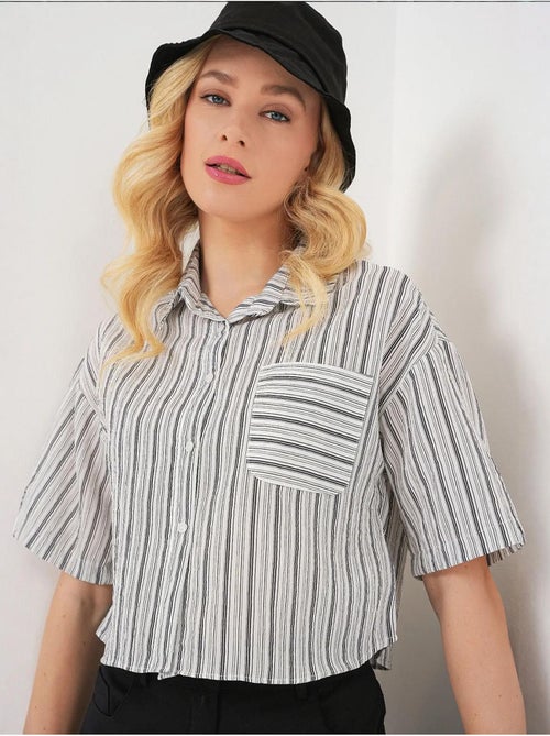 Chemise courte rayée avec poche bdart - Kiabi Chemise courte rayée avec poche bdart - Kiabi