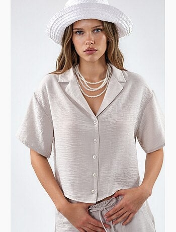 Chemise courte texturée avec fermeture à boutons busem