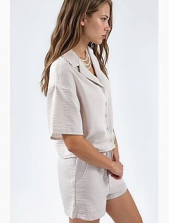 Chemise courte texturée avec fermeture à boutons busem
