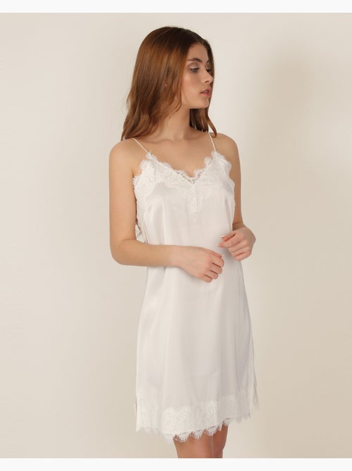 Chemise de nuit de mariée à bretelles souples ADMAS CLASSIC pour femme - Kiabi Chemise de nuit de mariée à bretelles souples ADMAS CLASSIC pour femme - Kiabi