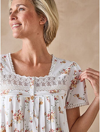 Chemise de nuit longue brodée