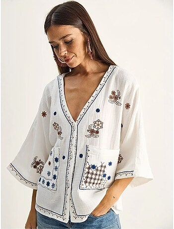 Chemise en coton crêpe brodée à col v lucci
