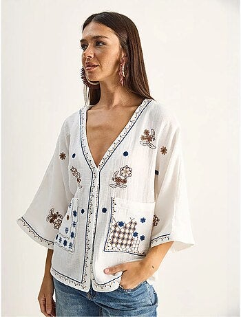 Chemise en coton crêpe brodée à col v lucci