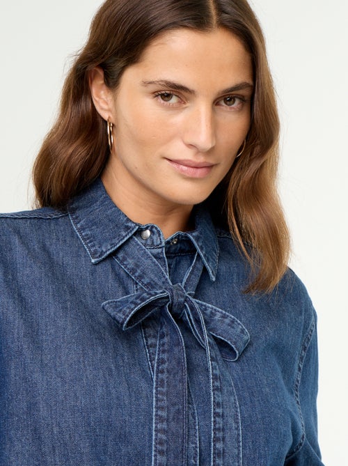 Chemise en denim avec col lavallière - Kiabi